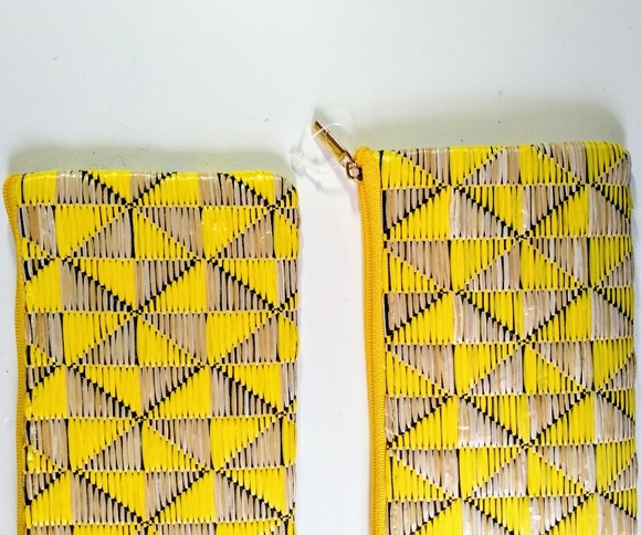 🆕 One Geometric Woven Straw, Thin Pouch 👝 - Picture 10 of 16